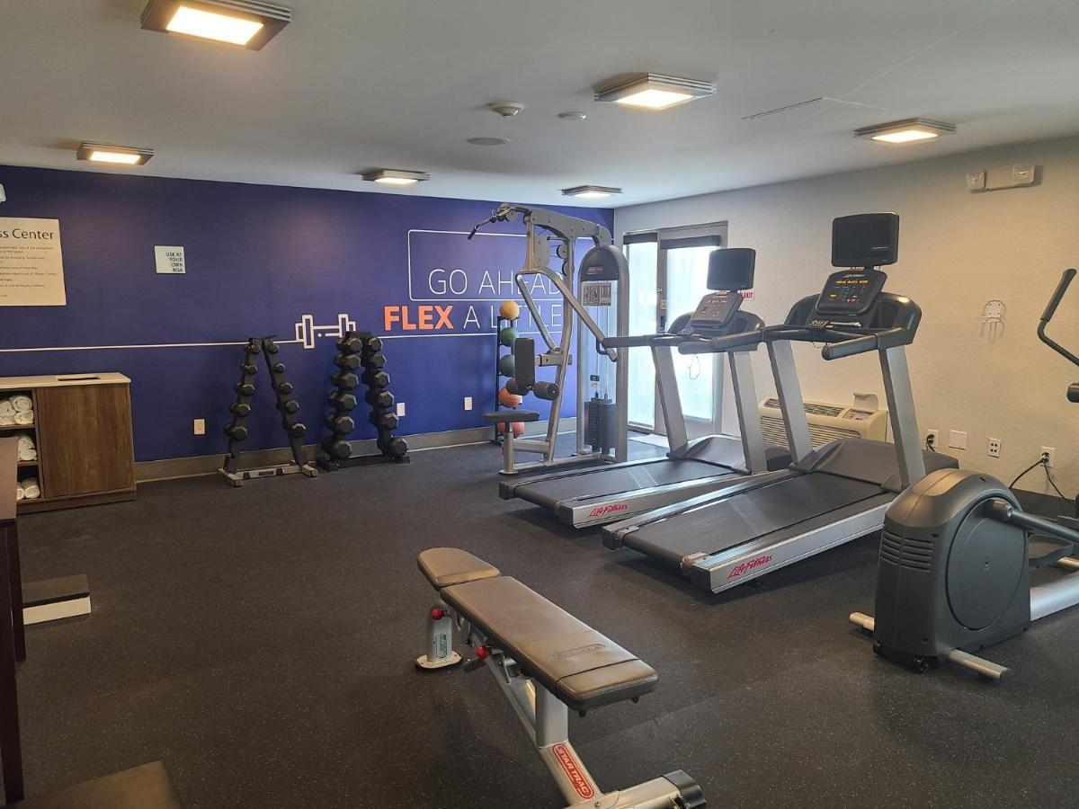 Holiday Inn Express Fort Lauderdale North - Executive Airport By Ihg Eksteriør billede