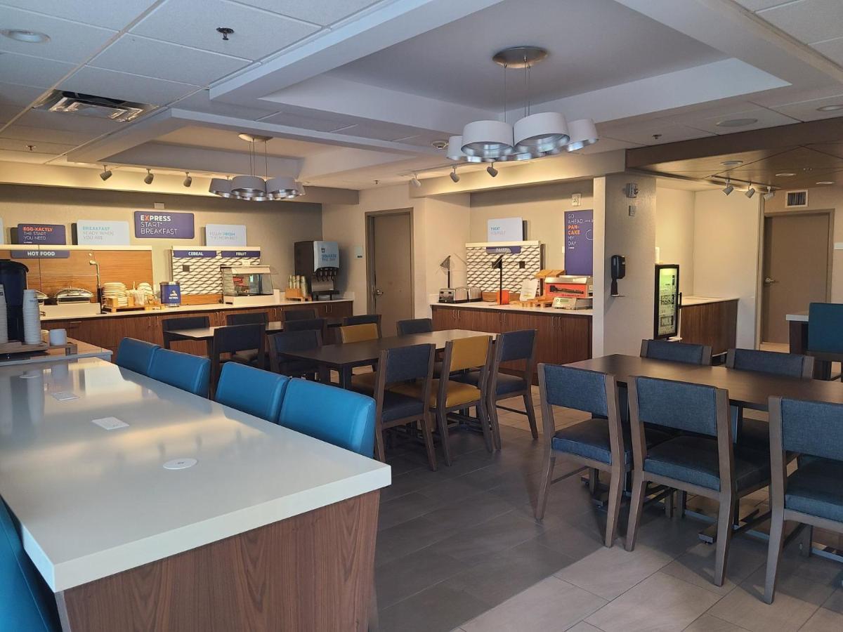 Holiday Inn Express Fort Lauderdale North - Executive Airport By Ihg Eksteriør billede
