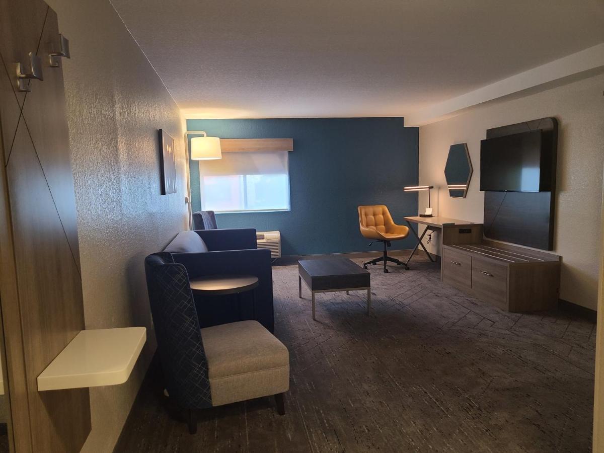 Holiday Inn Express Fort Lauderdale North - Executive Airport By Ihg Eksteriør billede