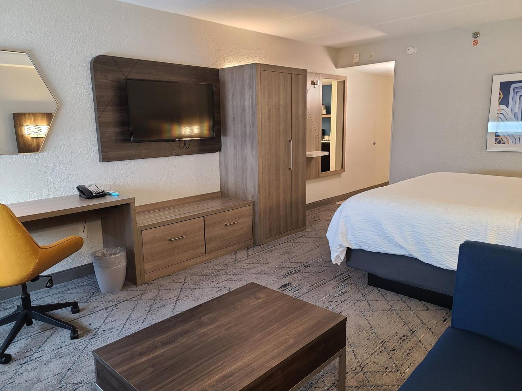 Holiday Inn Express Fort Lauderdale North - Executive Airport By Ihg Eksteriør billede