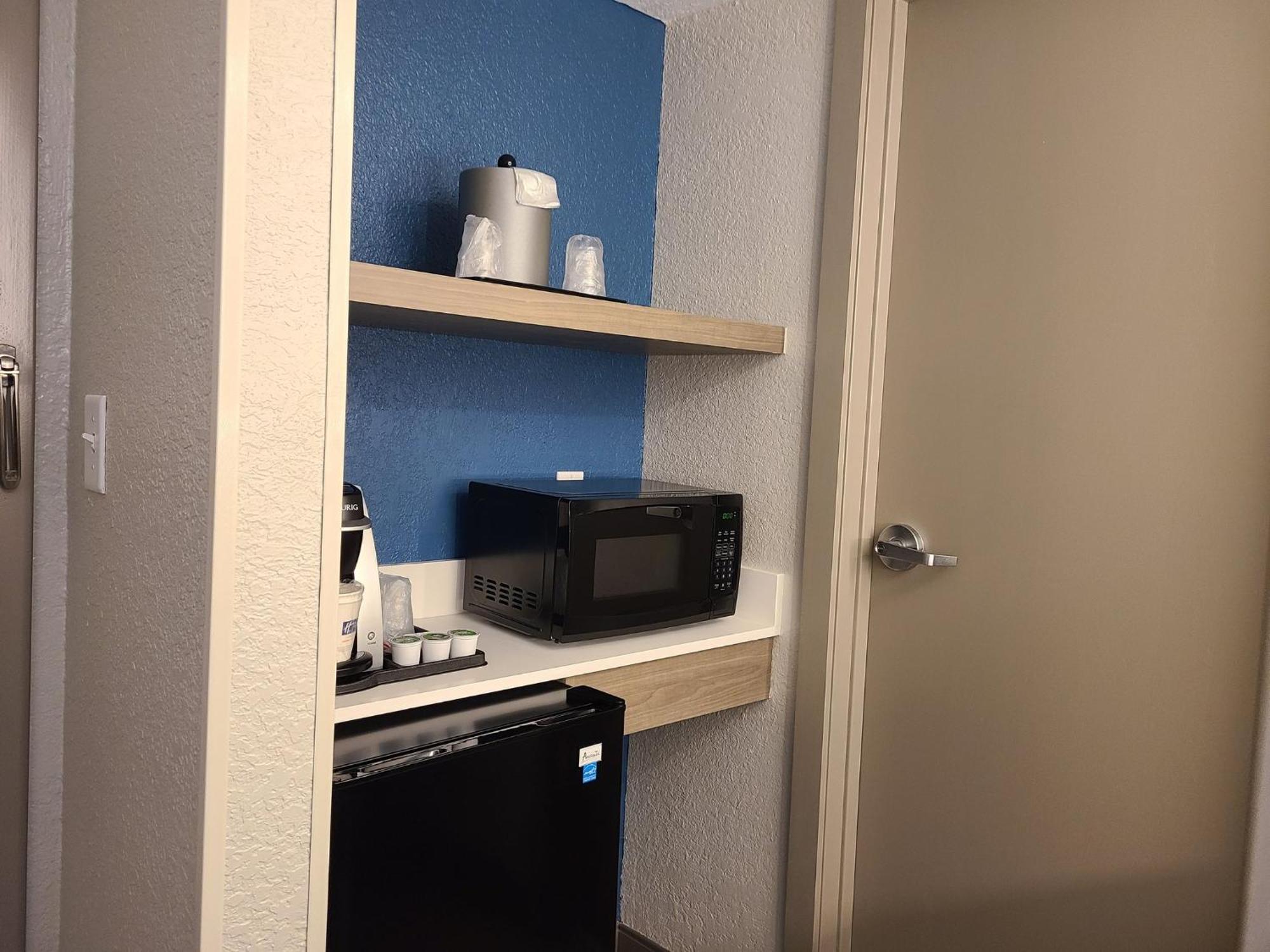 Holiday Inn Express Fort Lauderdale North - Executive Airport By Ihg Eksteriør billede